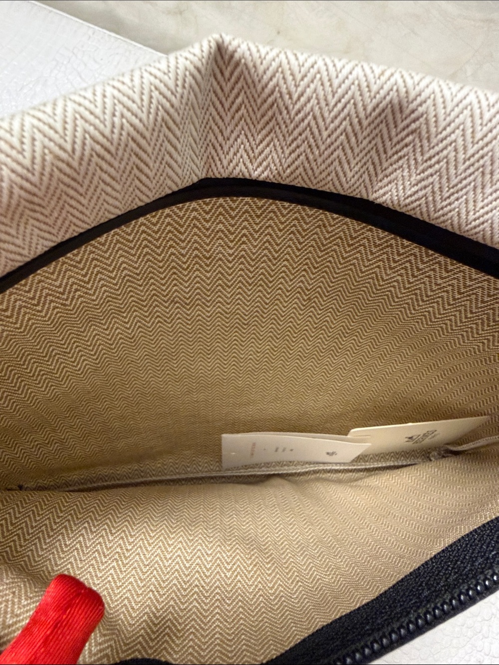 HERMES BAIN SWIMWEAR STORAGE BAG. Cosmetic bag .NEW.
ZIPER POUCH. - Picture 6 of 9